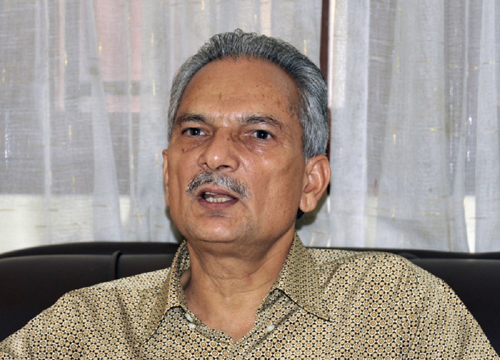 संसद् अधिवेशन बोलाउन बाबुरामको माग