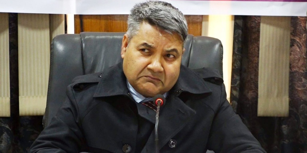 ओली हेडमास्टर मात्रै होइन‚ इन्जिनियर, आर्किटेक्ट हो’ : गोकुल बाँस्कोटा