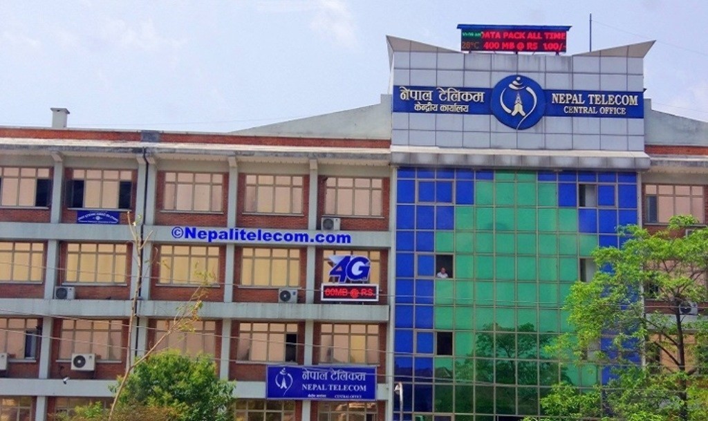 नेपाल टेलिकमको मोबाइल फोन सेवा देशभर अवरुद्ध