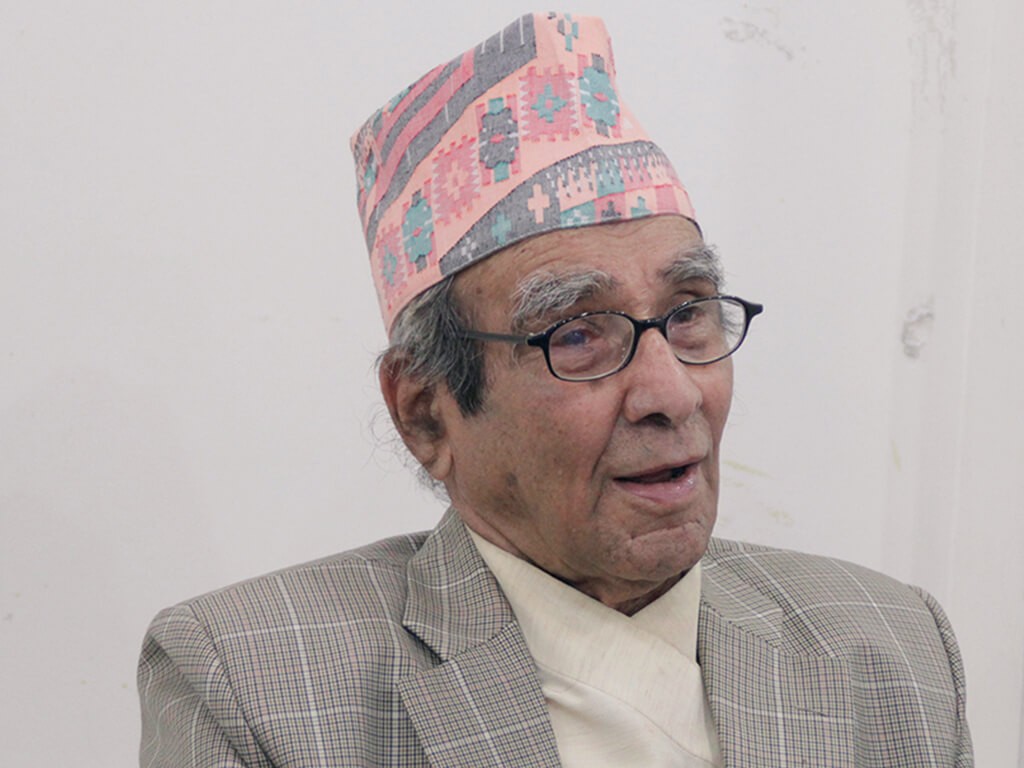 राष्ट्रकवि घिमिरेको राष्ट्रिय सम्मानका साथ अन्त्येष्टि