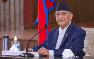 सत्ता जोगाउन मन्त्री थप्न सक्ने सरकारले नागरिक जोगाउन अस्पतालमा बेड थप्न किन नसक्ने?