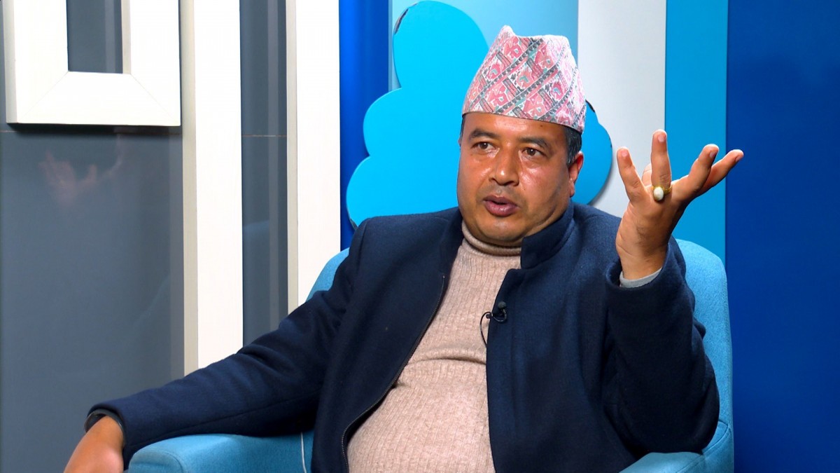 प्रचण्ड-माधवको पार्टी नामको 'बामपन्थी' कामको 'कांग्रेसभक्ति' : बस्नेत