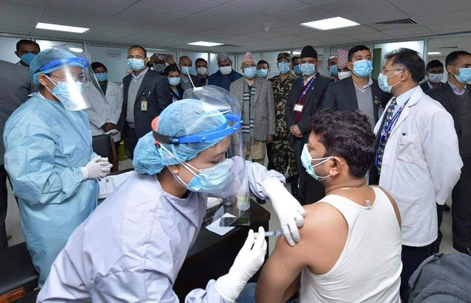 कोरोना खोपले यस्ता ‘साइड इफेक्ट’ देखिन थाले
