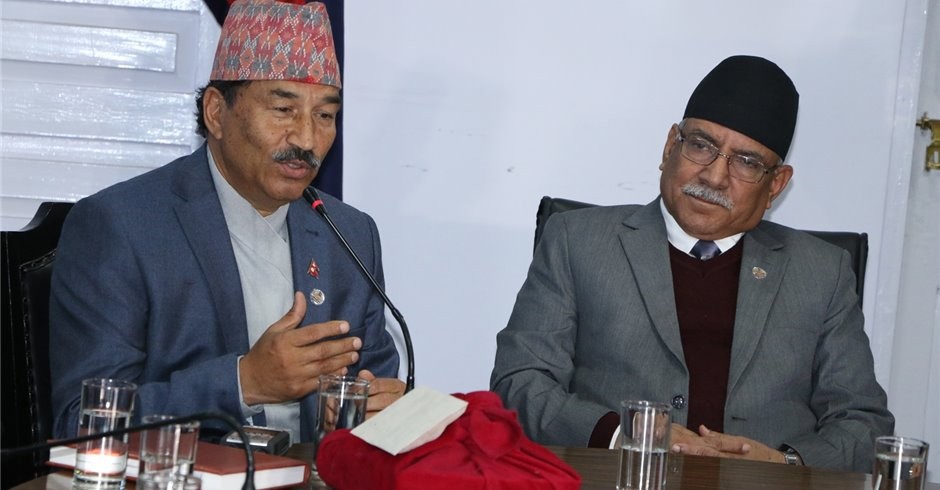 प्रचण्डलाई थापाको प्रश्न, ‘ओली विदेशीबाट पालित–पोषित एजेन्ट हो भने किन अझै समर्थन फिर्ता नलिएको ?’