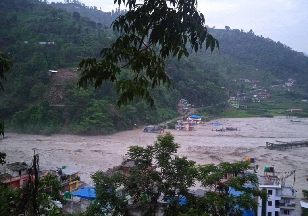 बाढी र पहिरोमा परी सिन्धुपाल्चोकमा ७ जनाको मृत्यु