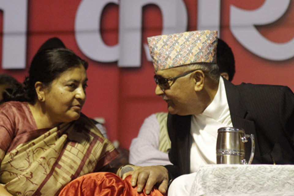 अदालतमा बहस चलिरहेका वेला प्रधानमन्त्रीले किन भेटे राष्ट्रपति ? यस्तो छ आशंका !