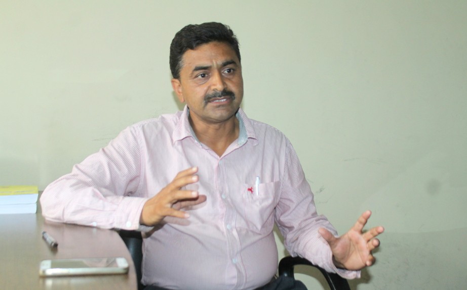 दुई तिहाई संख्याको समर्थनमा धारा ७६ को (२) अनुसार ओलीनै प्रधानमन्त्री बन्नुहुन्छ: ठाकुर गैरे