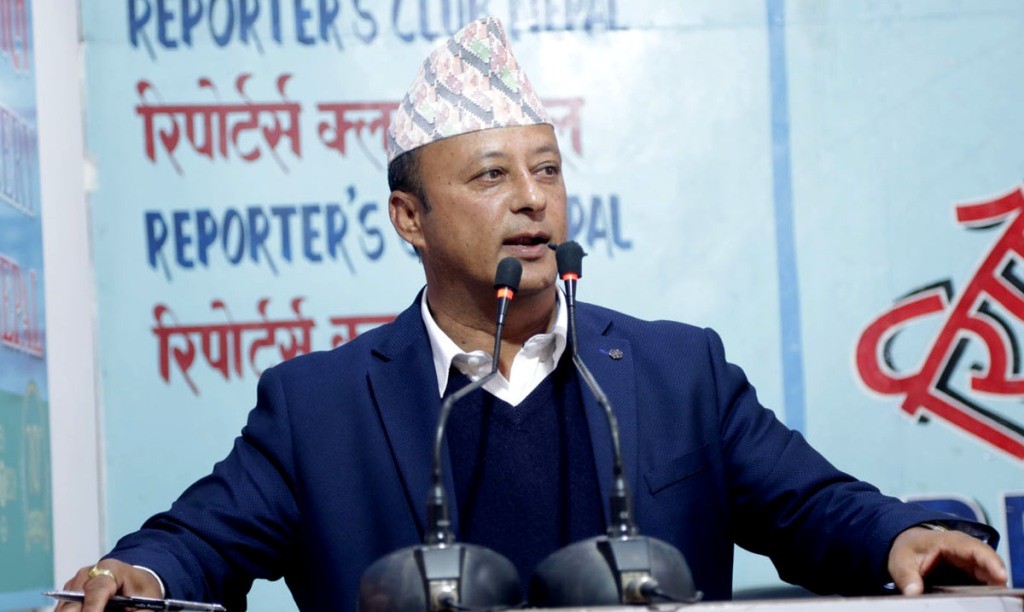 प्रधानमन्त्रीको राजीनामा आवश्यक छैन : दीपक खड्का