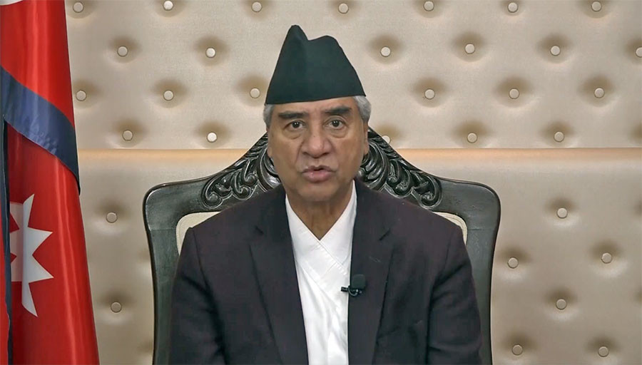 निर्वाचन मितिबारे प्रधानमन्त्री देउवाले आयोगका पदाधिकारीसँग छलफल गर्दै