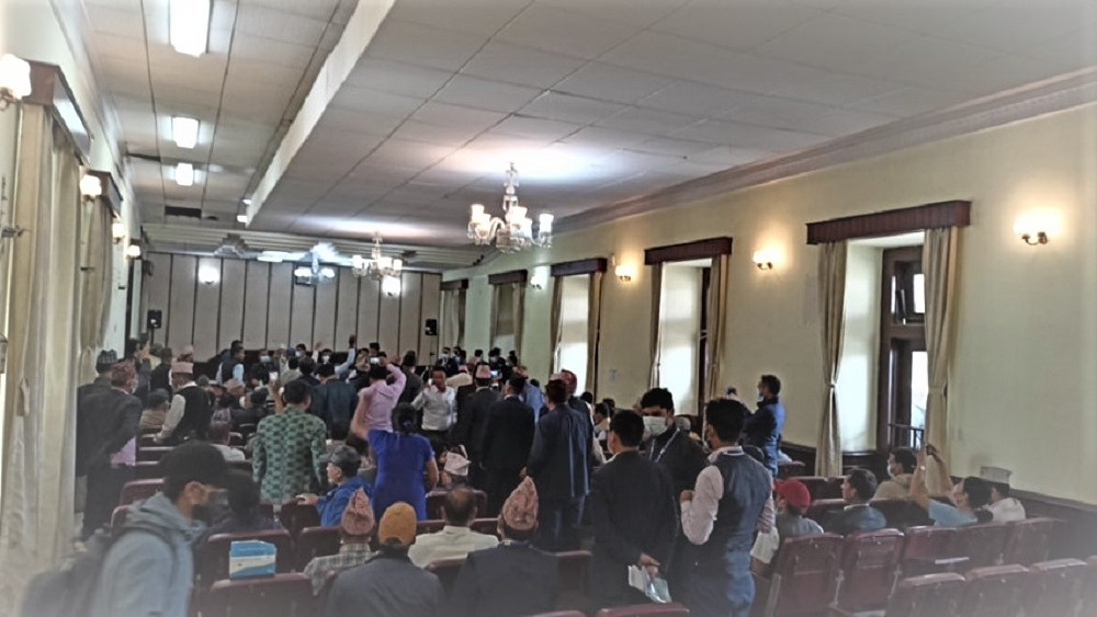 निर्वाचन आचारसंहिता प्रतिबद्धता पत्रमा एमालेले किन गरेन हस्ताक्षर?