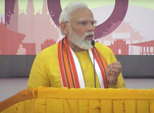 मोदीले नेपालीमा भने– ‘यहाँ आउँदा राजनीतिक भन्दा आध्यात्मिक महसुश हुन्छ’