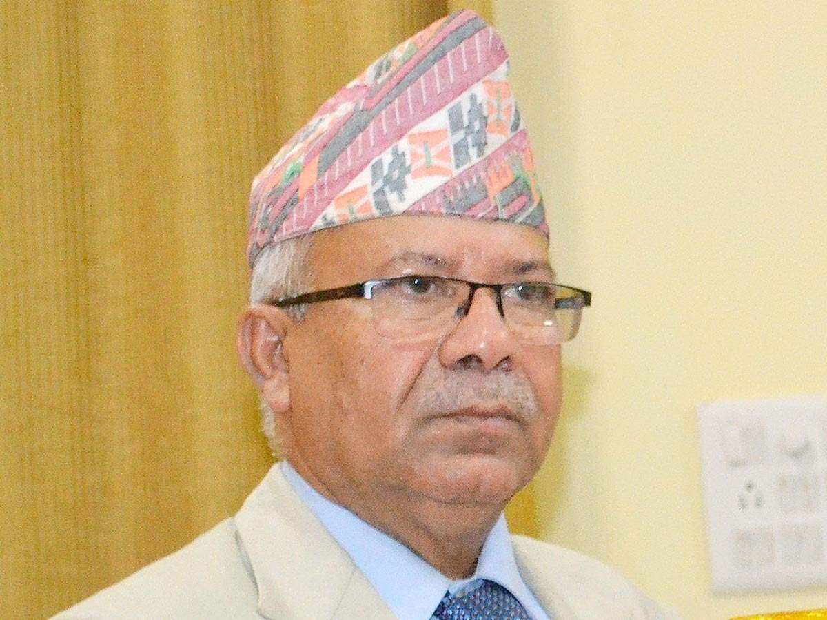 ढुक्क बस्नुहोस् कुनै लालचमा  पर्दिनँ : माधवकुमार नेपाल