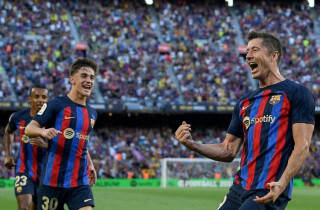 Barcelona beat Villarreal 3-0