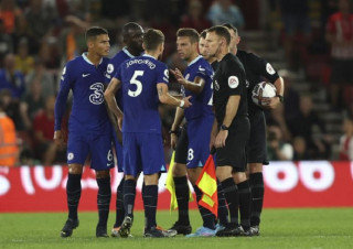 Chelsea held to goalless draw by Brentford