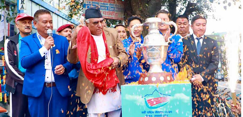 गण्डकीमा राष्ट्रिय खेलकुदको ट्रफी, मुख्यमन्त्री पोखरेलले गरे सार्वजनिक