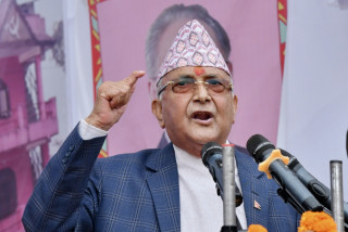 देउवा र प्रचण्ड दुवै प्रतिगमनकारी हुन् -ओली