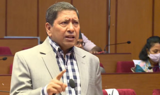 माओवादी कमजोर देखिएपछि नारायणकाजी भन्छन्– आँधीबेरीहरु बाटो सफा गर्न पनि आउँछन्