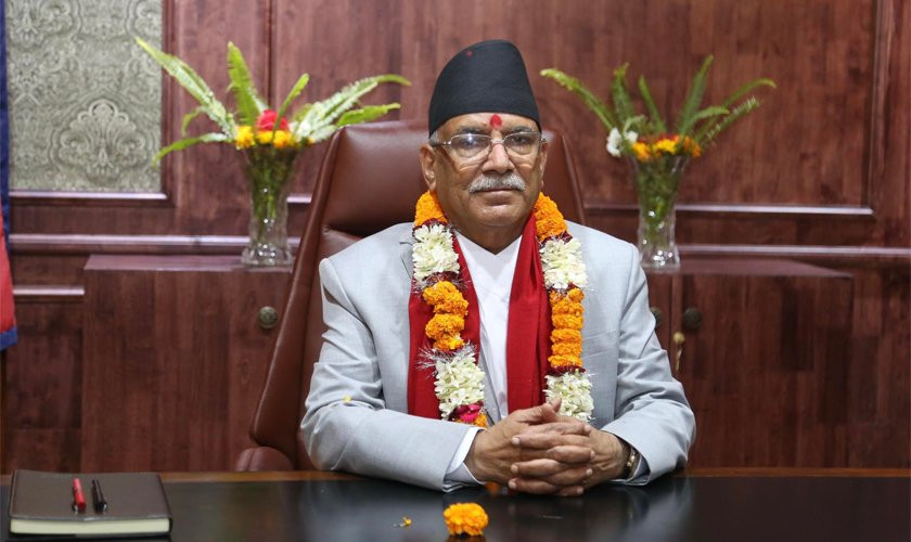 प्रचण्डमाथि चुनौतीका चाङ, एमालेलाई रिझाउन नसके थप बर्बादी (खास खबर)