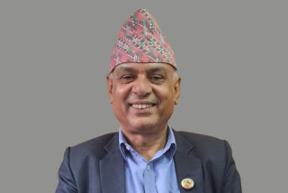 पार्टीभित्रका सबै शक्ति केन्द्रहरूलाई समेटेर अगाडि बढ्नुपर्नेमा घिमिरेको जोड