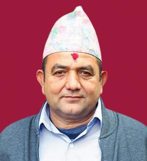 बाढीपीडितका लागि फलेवासको साथ, नगरप्रमुखले दिए एक महिनाको पारिश्रमिक